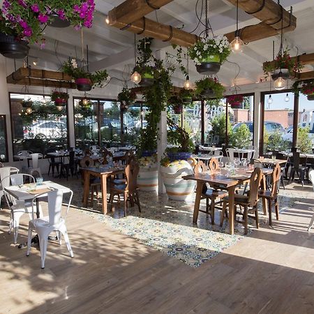 Hotel Villa Glicini Пінероло Екстер'єр фото